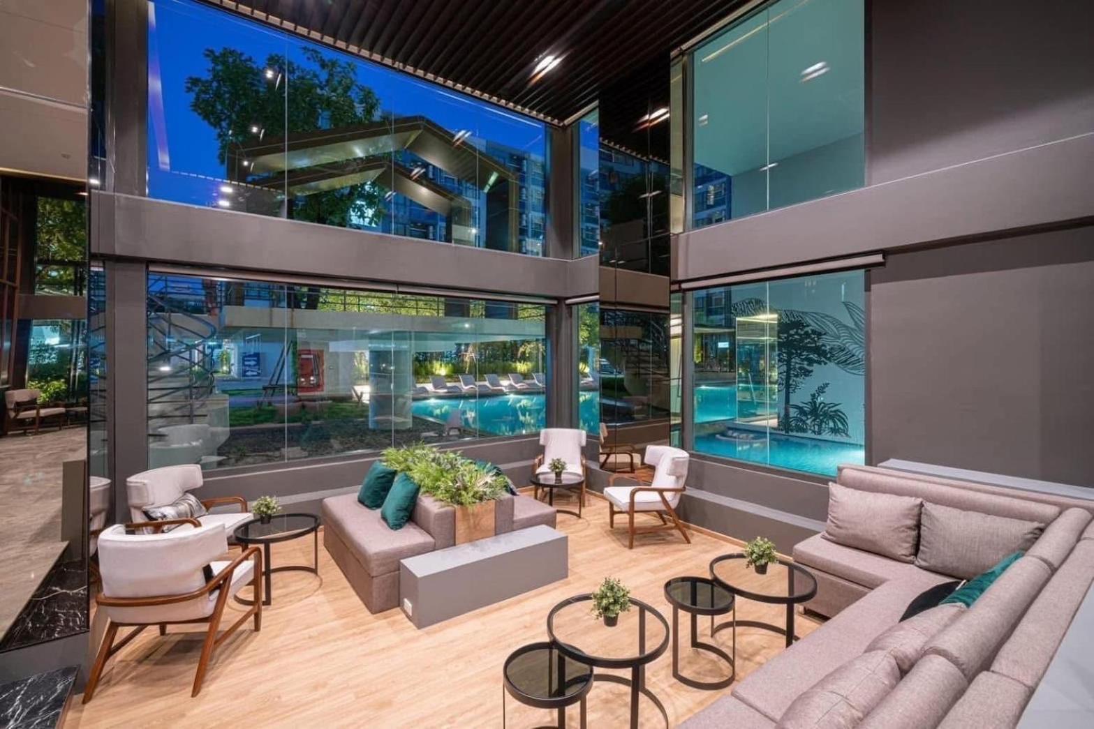 Apartment Sukhumvit Pool&gym Wi-fi Free Bus To Bts